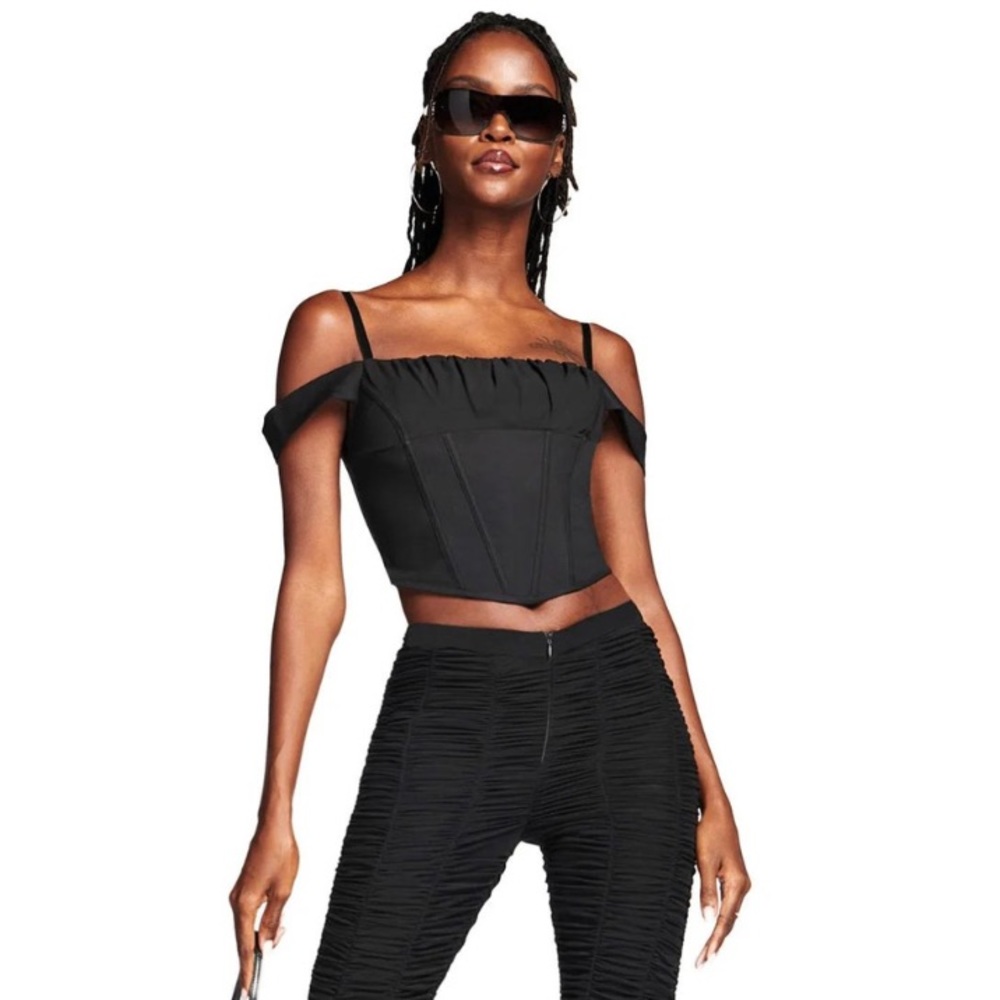 I AM GIA Black Corset Top - Picture 2 of 14